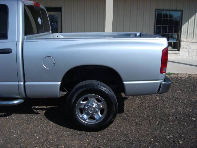 Dodge Ram Pickup 2004 photo 3