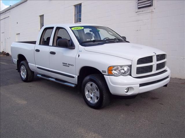 Dodge Ram Pickup 2004 photo 1