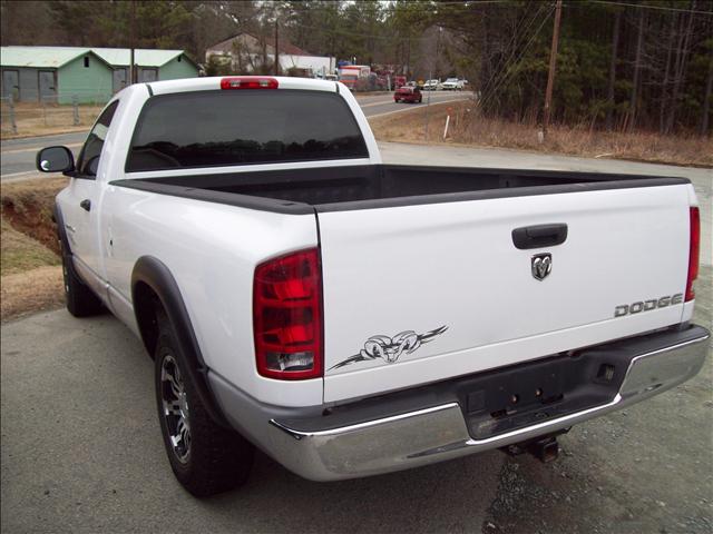 Dodge Ram Pickup 2004 photo 1