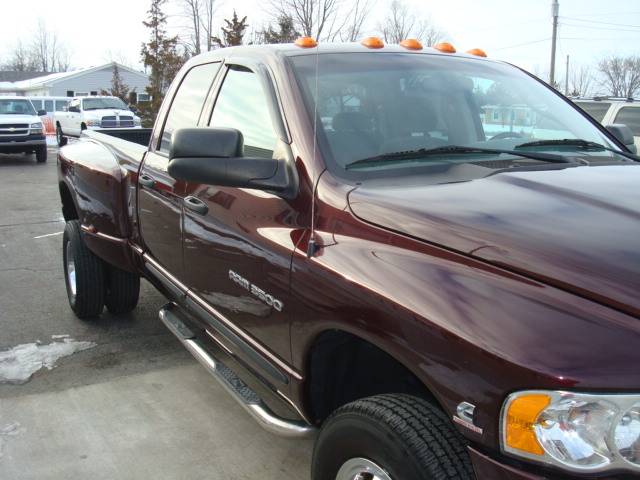 Dodge Ram Pickup 2004 photo 3