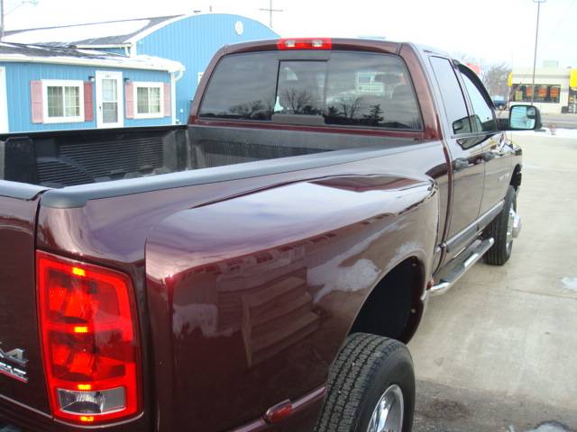 Dodge Ram Pickup 2004 photo 4