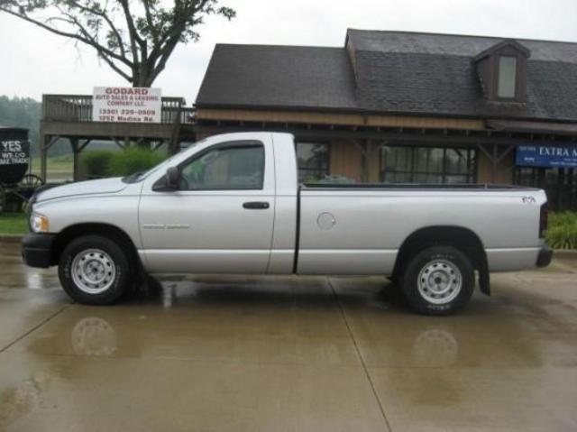 Dodge Ram Pickup 2004 photo 1