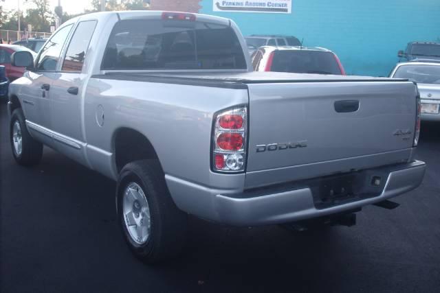 Dodge Ram Pickup 2004 photo 4