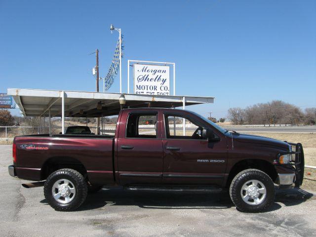 Dodge Ram Pickup 2004 photo 2