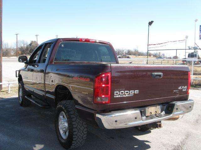 Dodge Ram Pickup 2004 photo 3