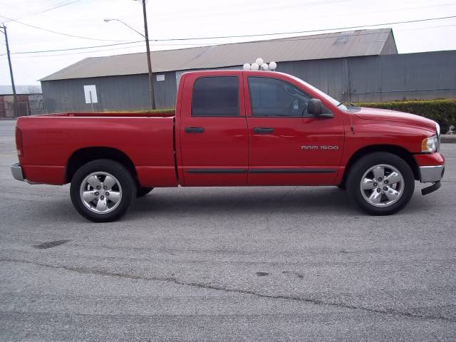 Dodge Ram Pickup 2004 photo 3