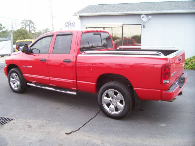 Dodge Ram Pickup 2004 photo 4