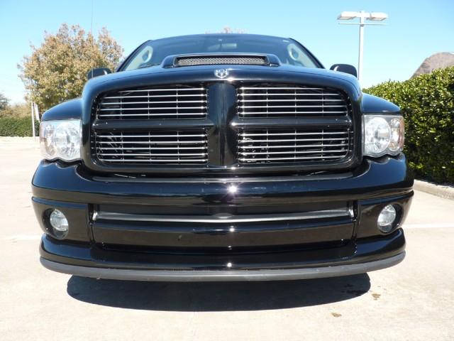 Dodge Ram Pickup 2004 photo 1