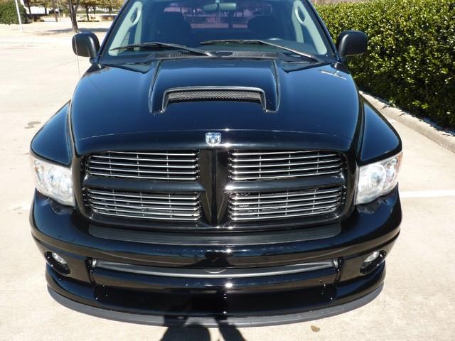 Dodge Ram Pickup 2004 photo 2