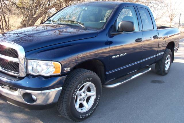 Dodge Ram Pickup 2004 photo 1