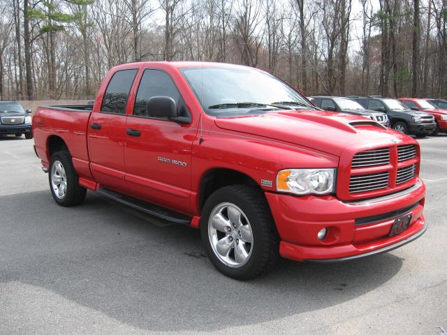 Dodge Ram Pickup 2004 photo 3