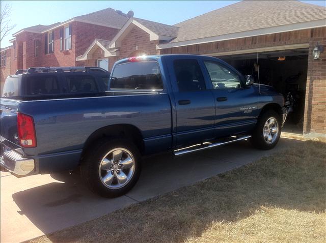 Dodge Ram Pickup 2004 photo 4