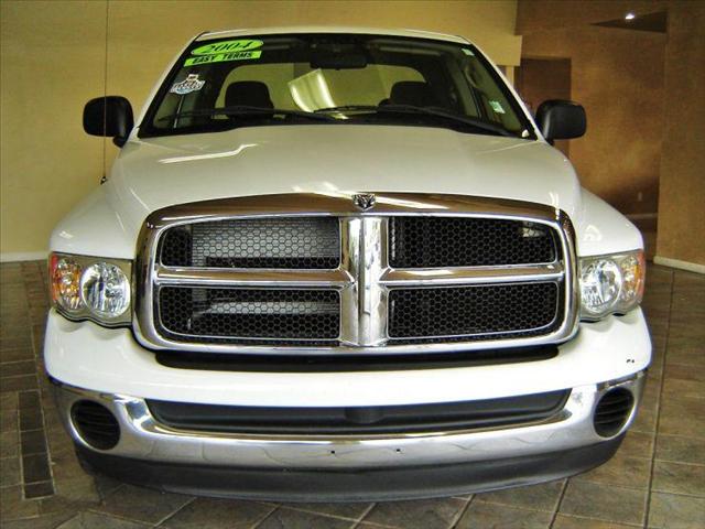 Dodge Ram Pickup 2004 photo 3