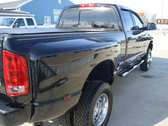 Dodge Ram Pickup 2005 photo 4