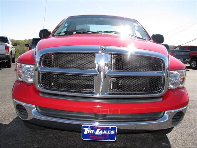 Dodge Ram Pickup 2005 photo 1