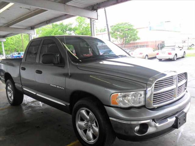 Dodge Ram Pickup 2005 photo 3