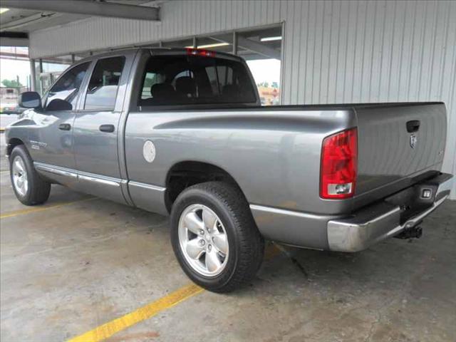 Dodge Ram Pickup 2005 photo 4