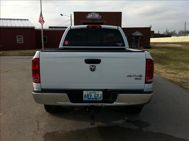 Dodge Ram Pickup 2005 photo 4