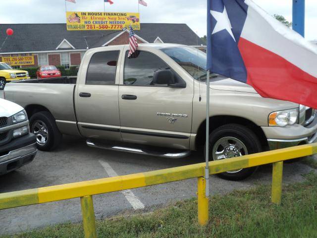 Dodge Ram Pickup 2005 photo 4