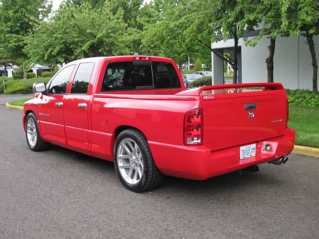 Dodge Ram Pickup 2005 photo 1