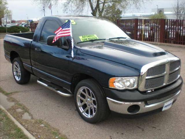 Dodge Ram Pickup 2005 photo 1