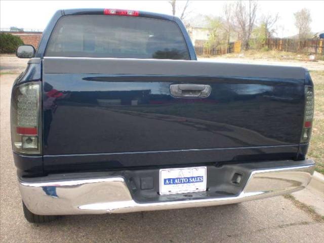 Dodge Ram Pickup 2005 photo 3