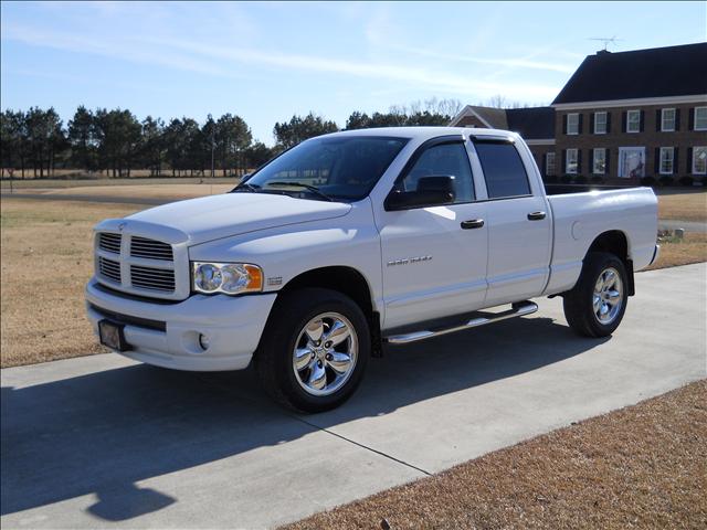 Dodge Ram Pickup SLT Crew Cab Pickup