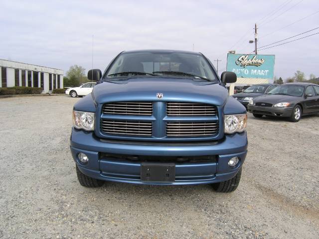 Dodge Ram Pickup 2005 photo 1