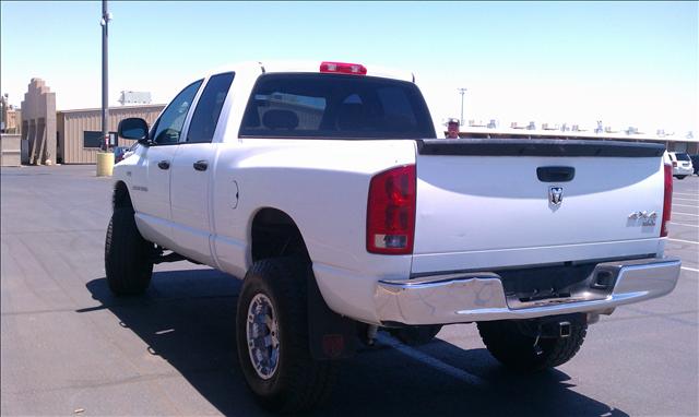 Dodge Ram Pickup 2006 photo 2