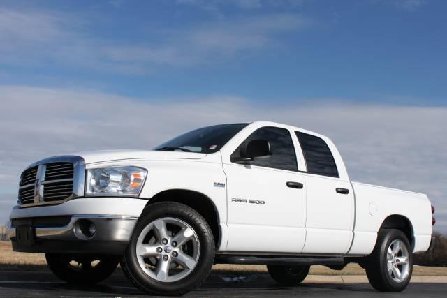 Dodge Ram Pickup 2007 photo 2