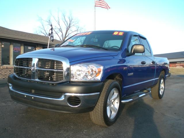 Dodge Ram Pickup L Coupe 2D Crew Cab Pickup