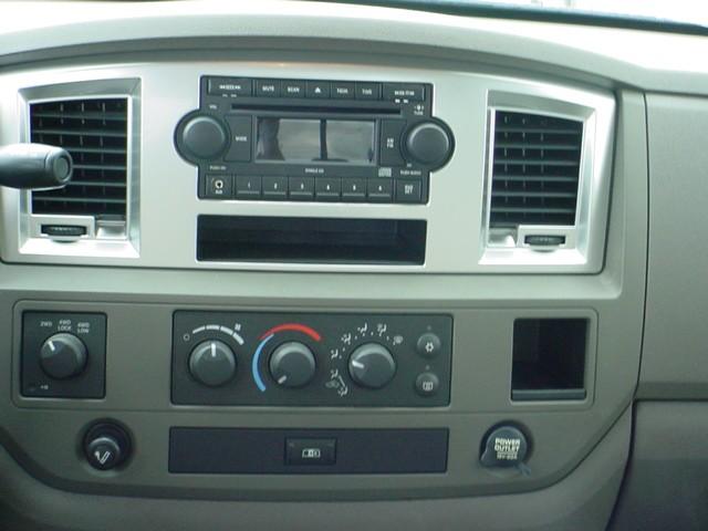 Dodge Ram Pickup 2008 photo 3