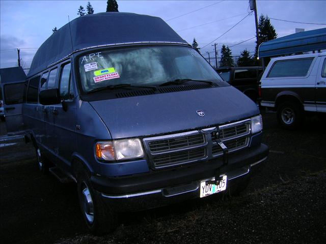 Dodge Ram Van 1995 photo 2