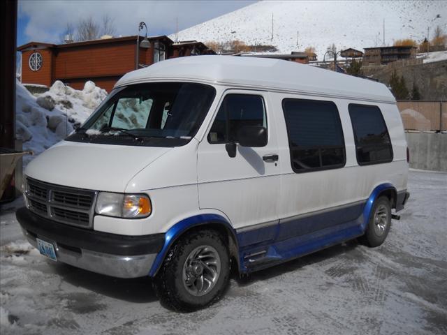 Dodge Ram Van 1995 photo 1