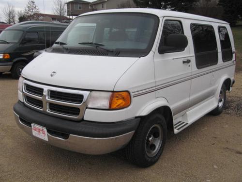 Dodge Ram Van 1998 photo 3