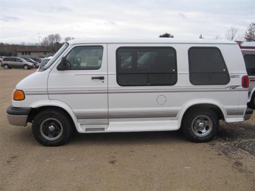 Dodge Ram Van 1998 photo 4