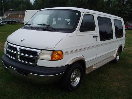 Dodge Ram Van 1998 photo 4