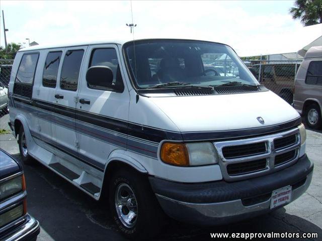 Dodge Ram Van 1998 photo 3