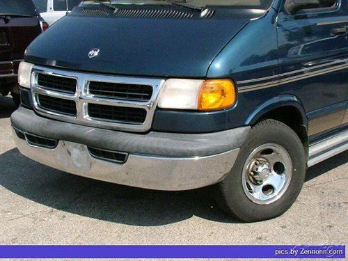 Dodge Ram Van 1999 photo 1