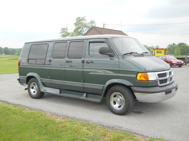 Dodge Ram Van 1999 photo 30