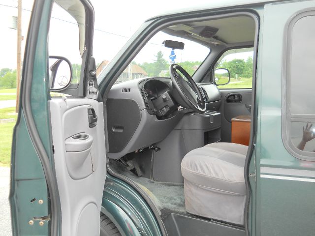 Dodge Ram Van 1999 photo 5