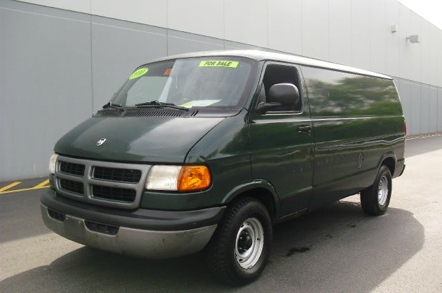 Dodge Ram Van 1999 photo 7