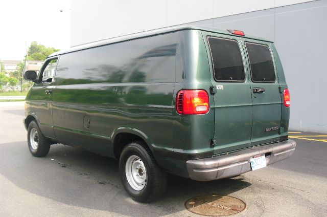 Dodge Ram Van 1999 photo 8