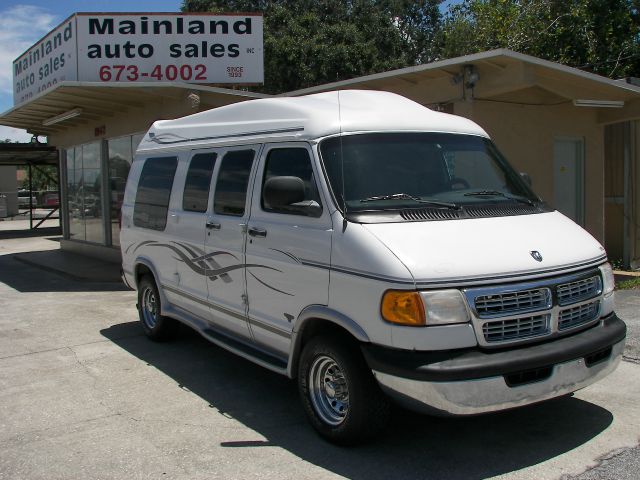 Dodge Ram Van 1999 photo 4