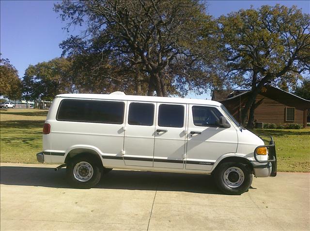 Dodge Ram Van 1999 photo 4