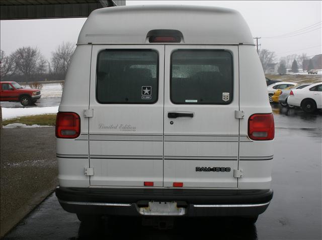 Dodge Ram Van 1999 photo 3