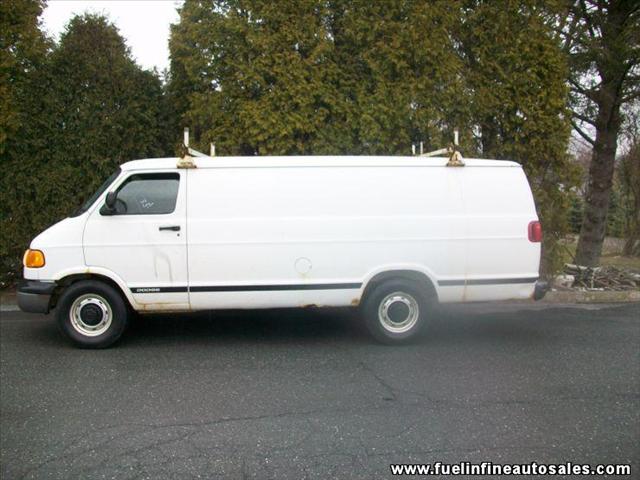 Dodge Ram Van 2001 photo 5