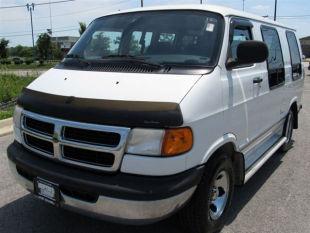 Dodge Ram Van 2001 photo 2