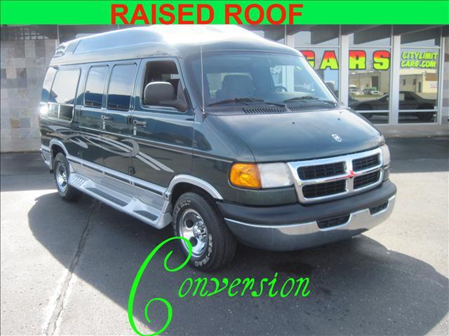 Dodge Ram Van 2001 photo 1