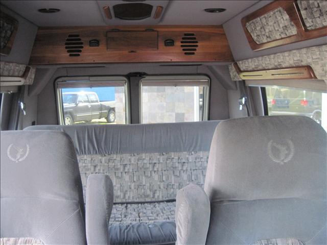 Dodge Ram Van 2001 photo 4